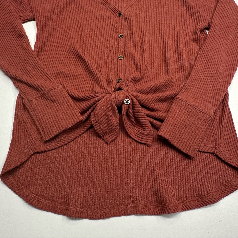 Abercrombie & Fitch Warm Rust Hacci Ribbed Knit Tie Front V Neck Button Down - Picture 4 of 7